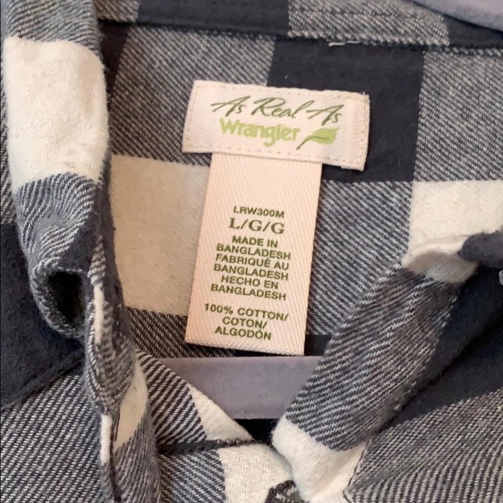 Wrangler Flannel - Picture 2 of 2
